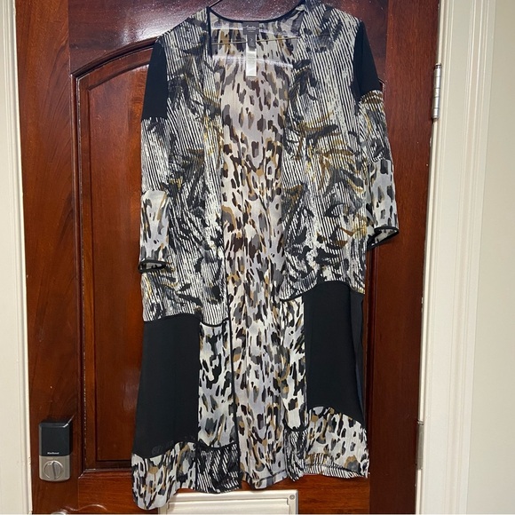 Chico's Travelers Sheer Long Cardigan Duster Size L Animal Print Lightweight - Picture 8 of 12